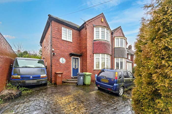 3 Bedroom Semi Detached House For Sale In Daw End Lane, Walsall, WS4