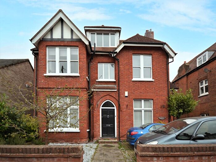 3 Bedroom Flat To Rent In Highland Road Bromley, BR1