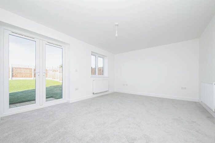 2 Bedroom Semi-Detached House For Sale In Spalding Way, Chelmondiston, IP9