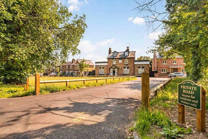 6 Bedroom Detached House For Sale In Moor Lane, Staines-Upon-Thames, TW19