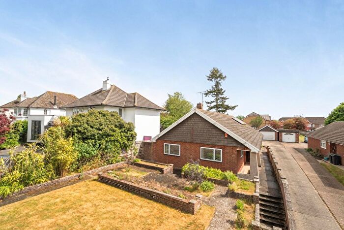 3 Bedroom Detached Bungalow For Sale In Canterbury Road, Kennington, Ashford, TN24