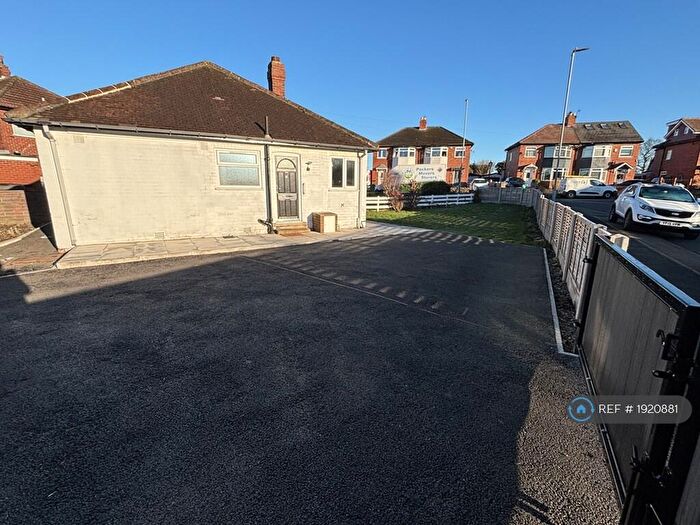 2 Bedroom Bungalow To Rent In Detroit Drive, Leeds, LS15