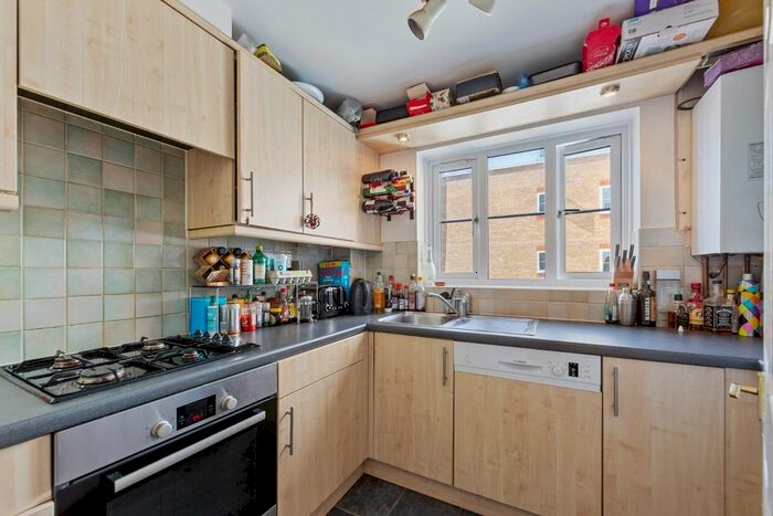 2 Bedroom Flat To Rent In Goddard Place, London, N19