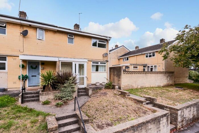 3 Bedroom Semi-Detached House To Rent In Moorfields Road, Bath, BA2