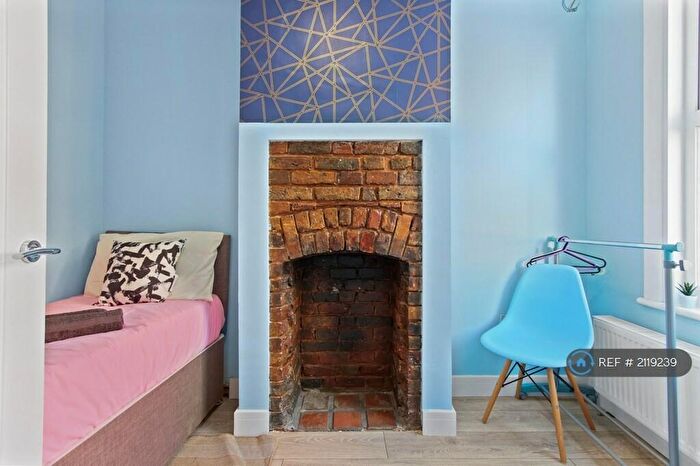 3 Bedroom End Of Terrace House To Rent In Union Street, Maidstone, ME14