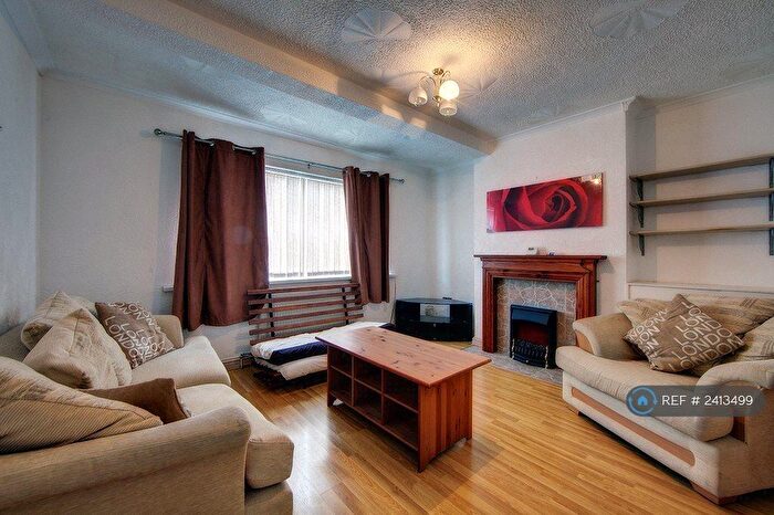 3 Bedroom Maisonette To Rent In Cross Morpeth Street, Newcastle Upon Tyne, NE2