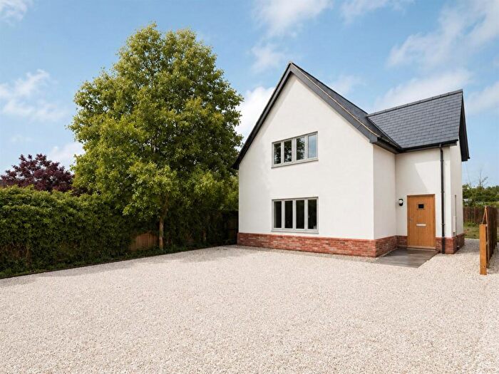 3 Bedroom Semi-Detached House To Rent In Ashburton Road, Ickburgh, IP26