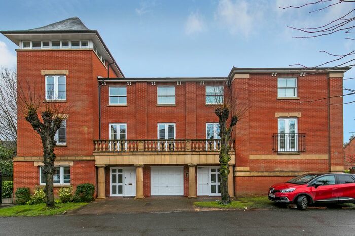 2 Bedroom Flat To Rent In Northbrook Avenue, Winchester, SO23
