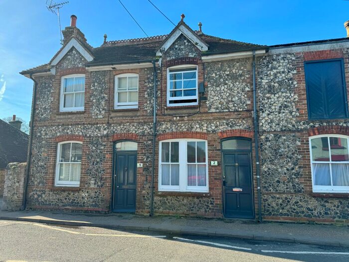 2 Bedroom Terraced House To Rent In High Street, Upper Beeding, BN44