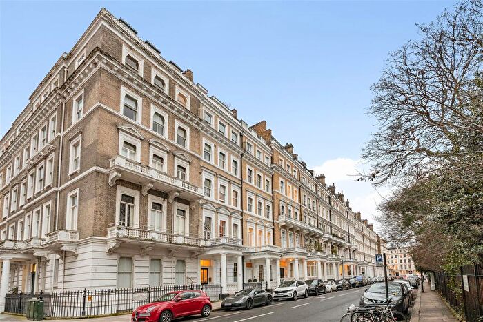 2 Bedroom Flat For Sale In Queen's Gate Gardens, South Kensington, SW7