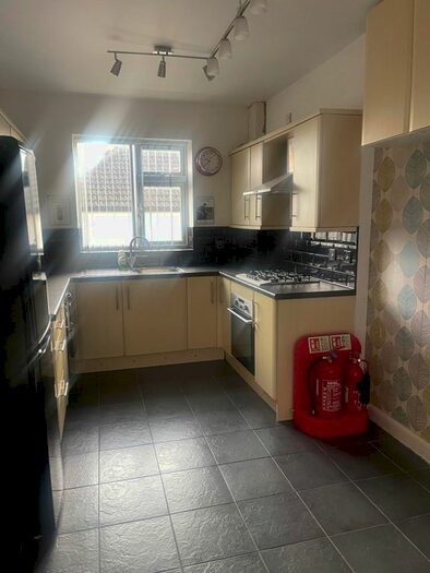 2 Bedroom Flat To Rent In A, Dunstable Road, LU4
