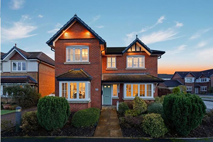 4 Bedroom Detached House For Sale In Livesley Road, Macclesfield, SK10