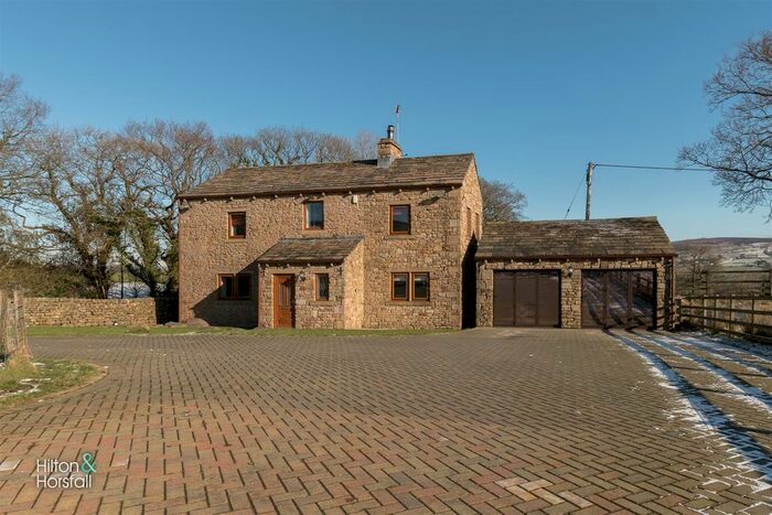 3 Bedroom Detached House To Rent In County Brook Lane, Foulridge, Colne, BB8