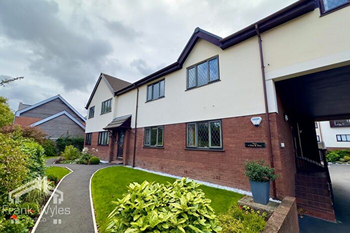 2 Bedroom Flat To Rent In Clifton Drive, Lytham St Annes, Lancashire, FY8