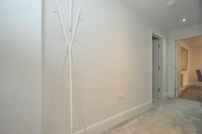 2 Bedroom Apartment To Rent In Mayfield Grove, Harrogate, North Yorkshire, HG1