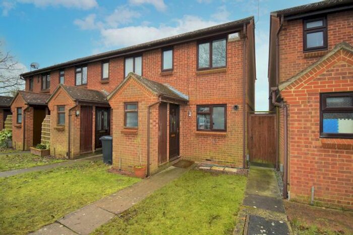 2 Bedroom End Of Terrace House To Rent In Duncan Close, Welwyn Garden City, AL7