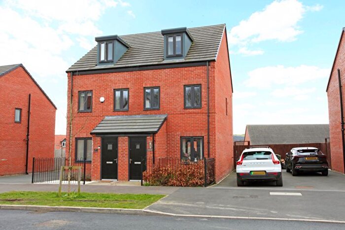 3 Bedroom Semi-Detached House To Rent In Brookes Avenue, Lawley, TF3