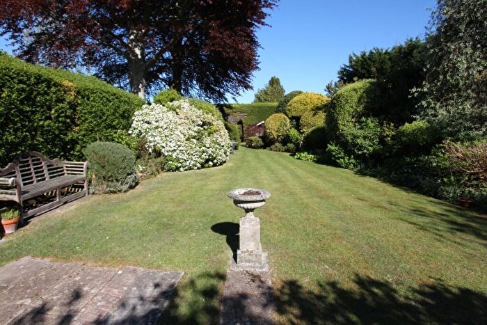 3 Bedroom Apartment For Sale In Denton Road, Meads, Eastbourne, BN20