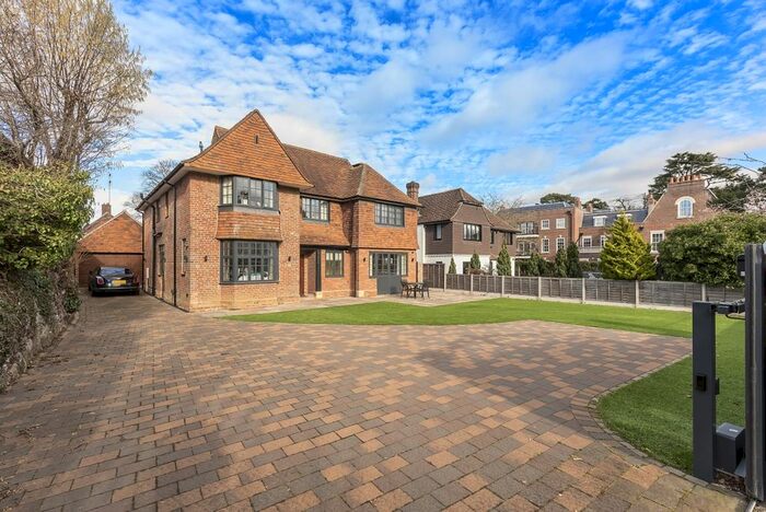 4 Bedroom Detached House To Rent In Kirkdale Road, Harpenden AL5