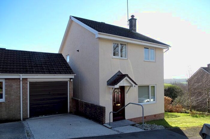 3 Bedroom Property To Rent In Trevanion Road, Liskeard, PL14