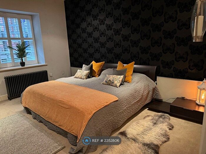 2 Bedroom Flat To Rent In Dock Street, Leeds, LS10
