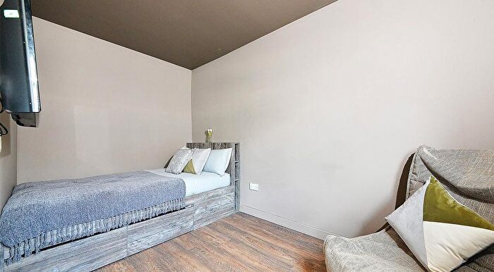 Studio To Rent In Johnston Street, Dundee, DD1