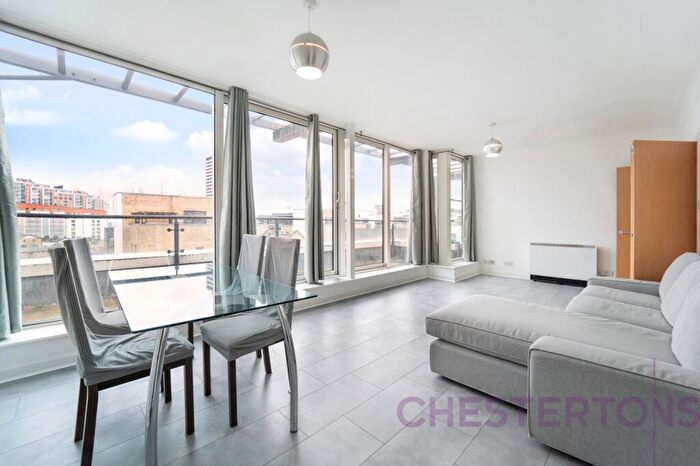 3 Bedroom Flat To Rent In Boardwalk Place, South Quay, E14