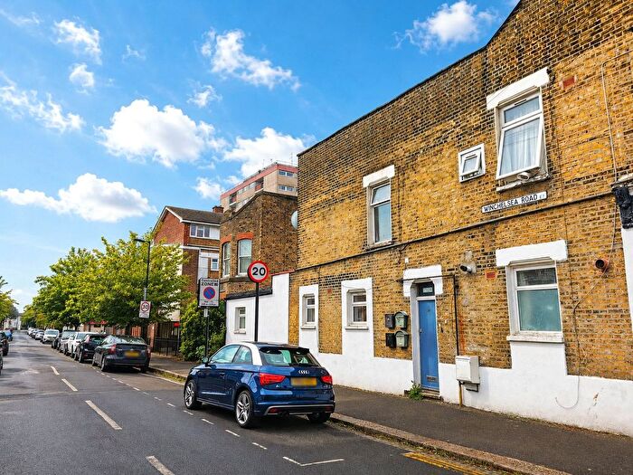 1 Bedroom Flat To Rent In Vansittart Road, London, E7