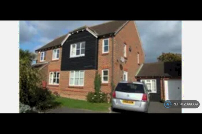 3 Bedroom Semi-Detached House To Rent In Orwell Close, Eastbourne, BN24