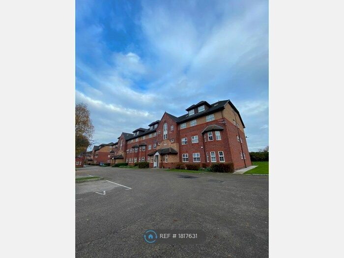2 Bedroom Flat To Rent In The Spinnakers, Liverpool, L19