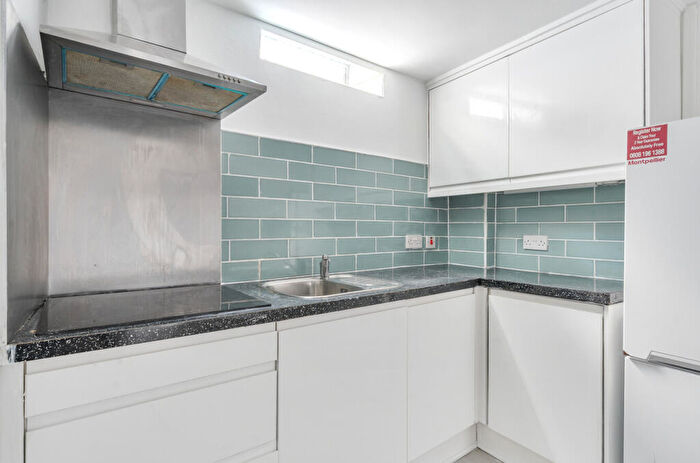 1 Bedroom Apartment For Sale In Portland Road, London, SE25