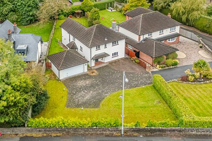 4 Bedroom Detached House For Sale In Hardacre Lane, Whittle-Le-Woods, PR6