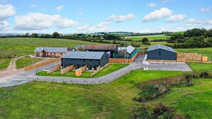 4 Bedroom Terraced House For Sale In Burston Ridge Farm, Rowsham, Aylesbury, HP22