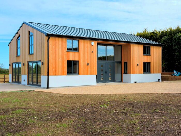 3 Bedroom Barn Conversion To Rent In Hartford End, Felsted, CM3