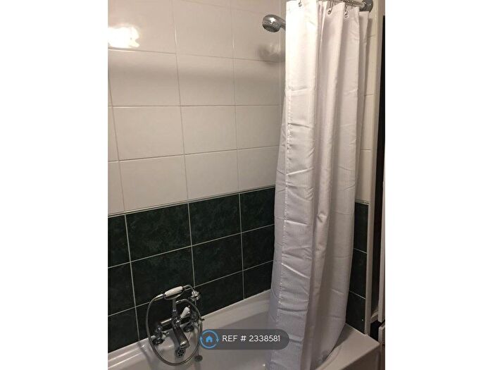 1 Bedroom Flat To Rent In Balmoral Road, Sutton At Hone, Dartford, DA4