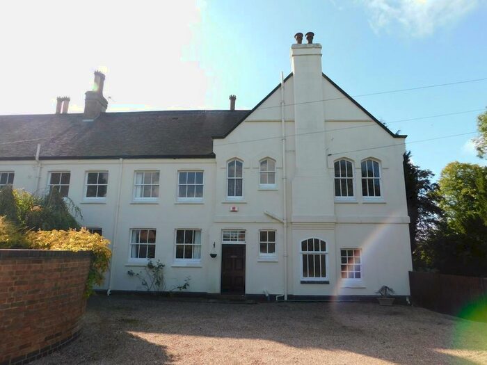 5 Bedroom House To Rent In Callingwood Lane, Tatenhill, DE13