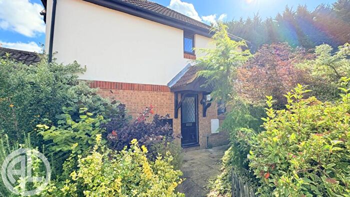 1 Bedroom Apartment For Sale In Horace Gay Gardens, Letchworth Garden City, SG6