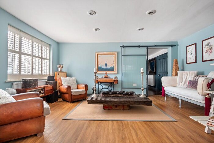 5 Bedroom Semi Detached House For Sale In The Old Forge, Broadmayne, DT2