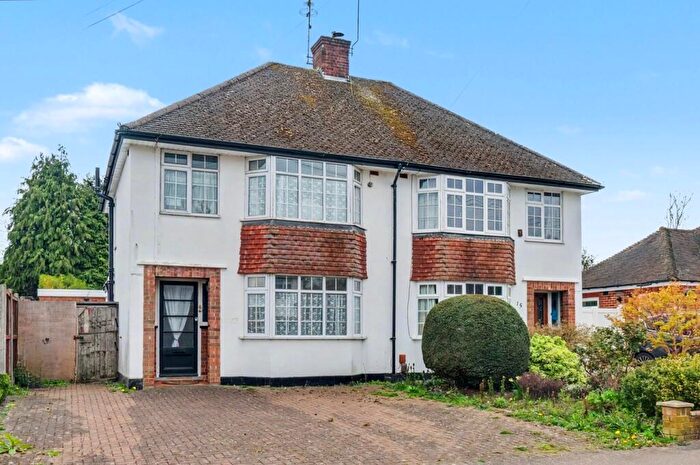 3 Bedroom Semi-Detached House For Sale In Westbourne Grove, Great Baddow, Chelmsford, CM2