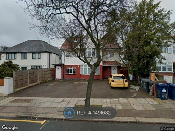 1 Bedroom Flat To Rent In Woodcroft Av, London, NW7