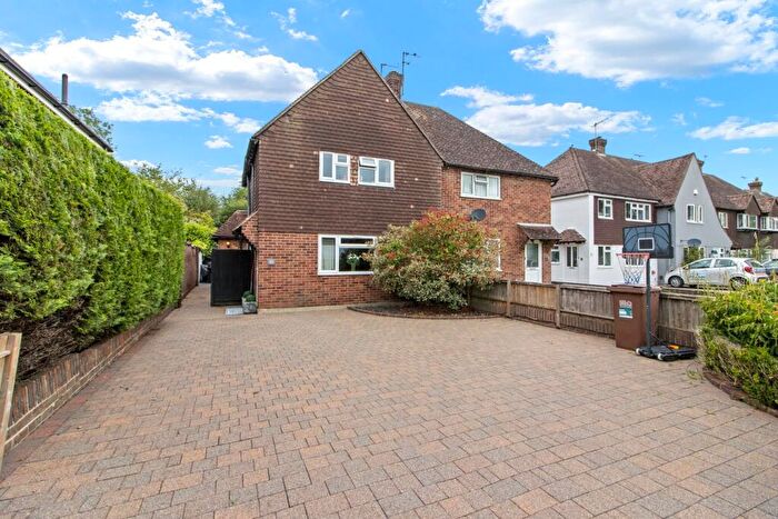 3 Bedroom Semi Detached House For Sale In Lansdowne Drive, Hailsham, BN27