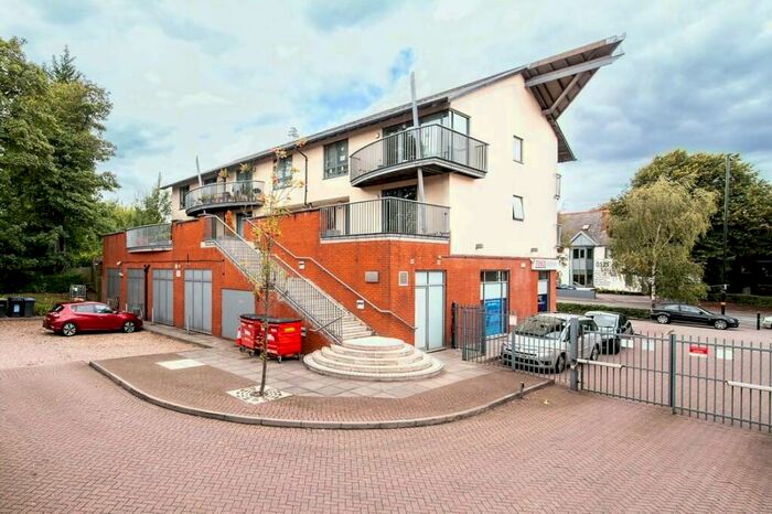 2 Bedroom Apartment To Rent In Hagley Road, Edgbaston, Birmingham, B17