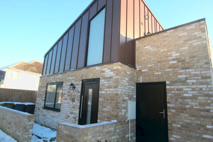 1 Bedroom Detached House To Rent In Cromwell Road, Cambridge, CB1