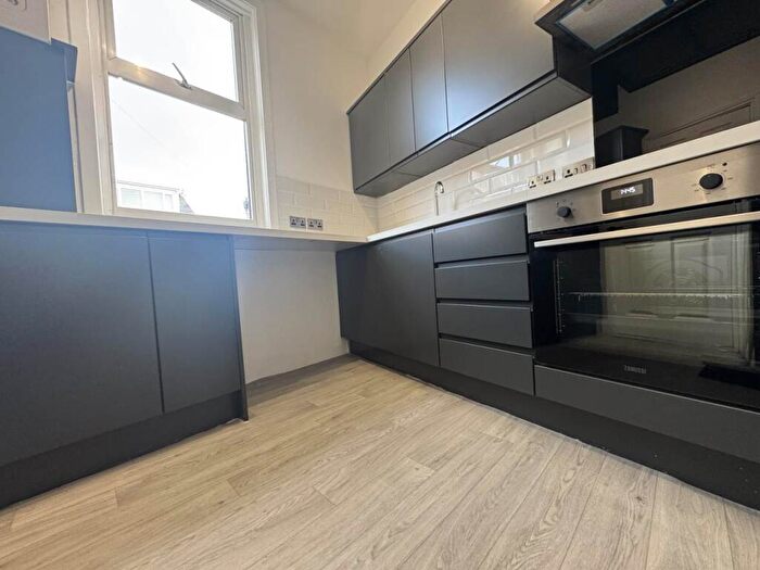 5 Bedroom House To Rent In Woodside Avenue, Burley, Leeds, LS4