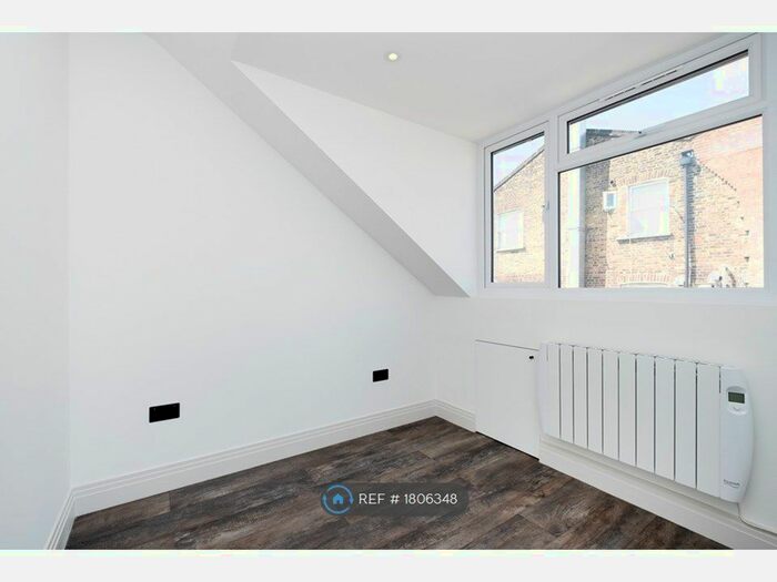 2 Bedroom Flat To Rent In Millers Terrace, London, E8