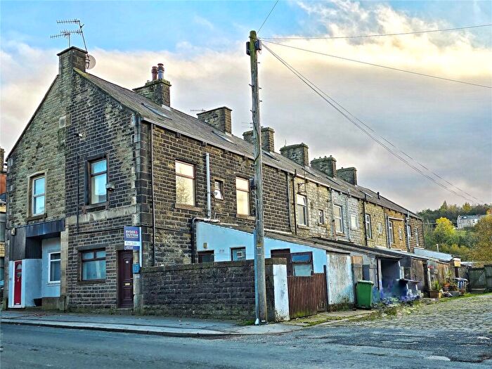 2 Bedroom End Of Terrace House For Sale In Newchurch Road, Stacksteads, Rossendale, OL13