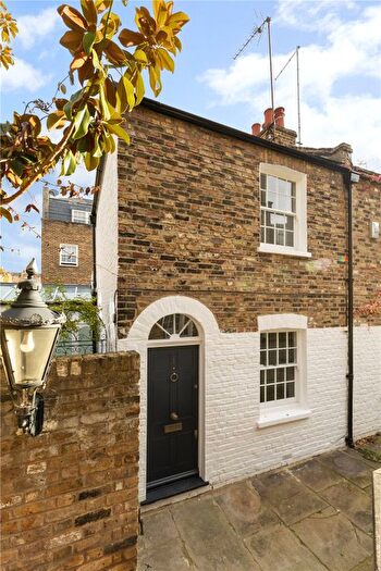 1 Bedroom Flat For Sale In Sparkes Cottages, Graham Terrace, Belgravia, London, SW1W