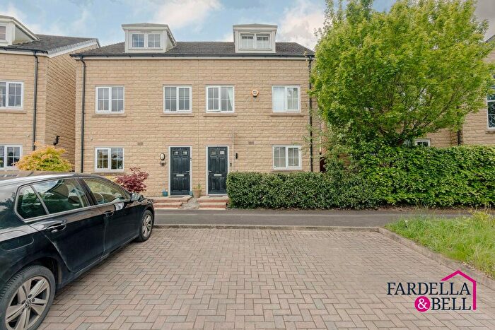 3 Bedroom Semi Detached House For Sale In St. Stephen Crescent, Burnley, BB11