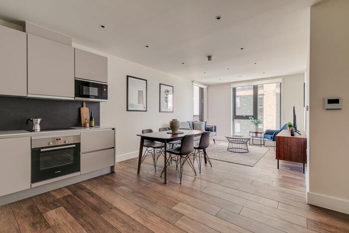 2 Bedroom Flat To Rent In Alder Path, London, SE8