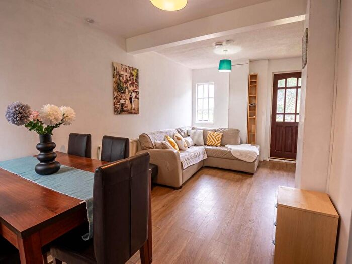 3 Bedroom House To Rent In Knight Avenue, Canterbury, CT2